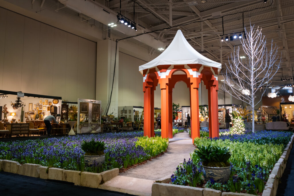 Antiques and Garden Show 230220